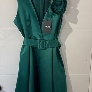 StyleWe Green Sleeveless Dress